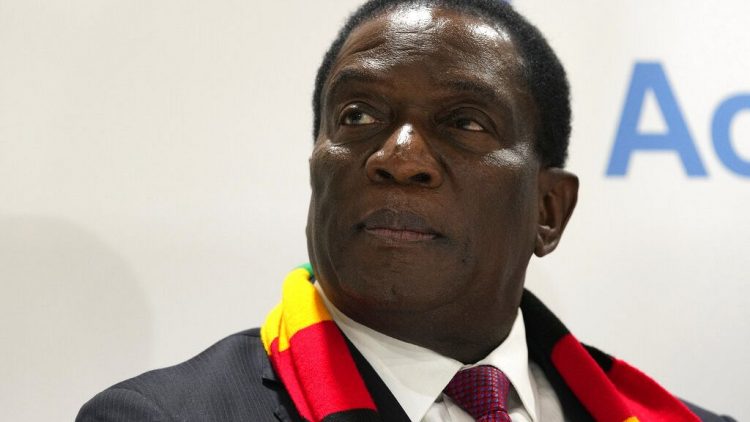 Washington sanctionne le fils du président du Zimbabwe
