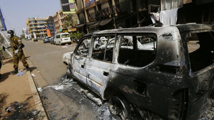 Burkina Faso : au moins 8 morts, dont 6 civils, dans 2 attaques