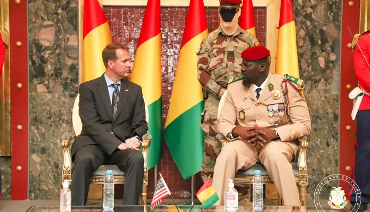 ’ambassade des États Unis en Guinée encourage les parties à poursuivre le dialogue