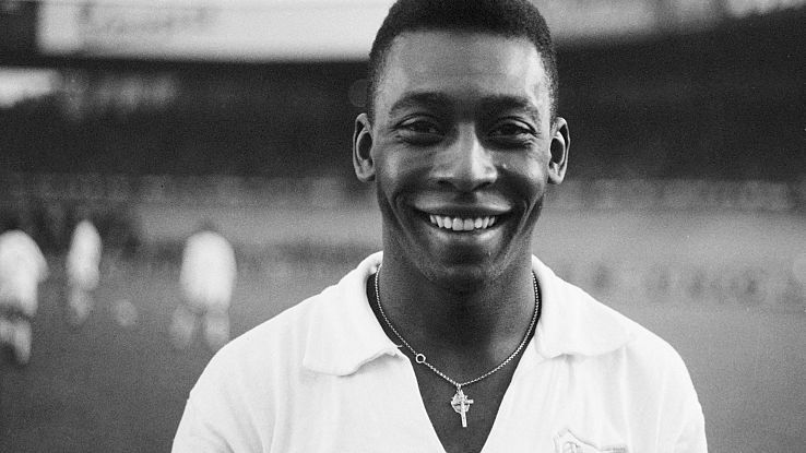Le "Roi" Pelé, première star planétaire du football, est décédé