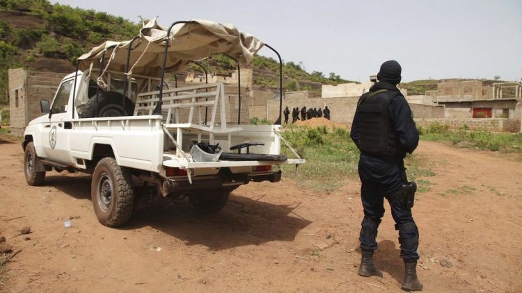 au moins 5 morts dans l'attaque d'un poste de secours