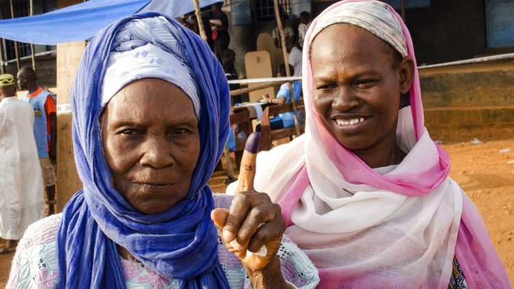 une nouvelle loi impose 30% de postes pour les femmes