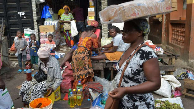 l'alimentation perturbée par l'inflation