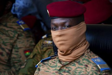 Traoré "déterminé" malgré la mort de 51 soldats
