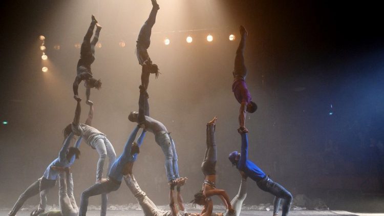 Guinée secoue le cirque contemporain