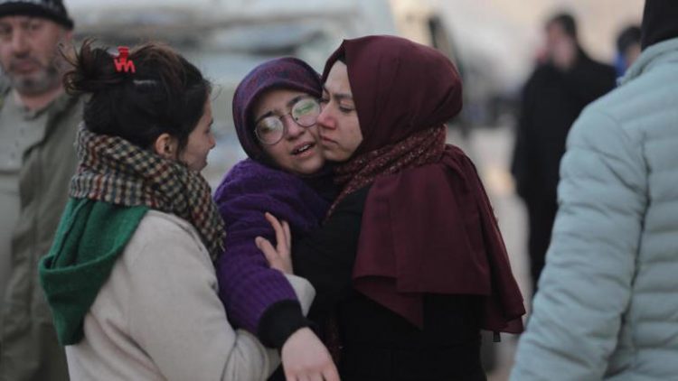 Séismes en Turquie et en Syrie: près de 20.000 morts