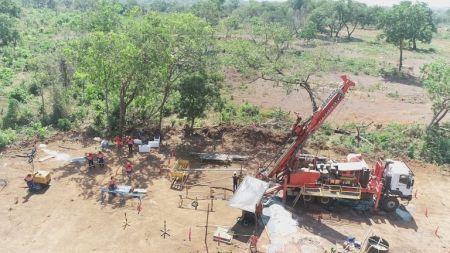 Bankan est un projet aurifère capable de livrer 80 tonnes d’or sur 11 ans. Le gisement est néanmoins situé à proximité du Parc