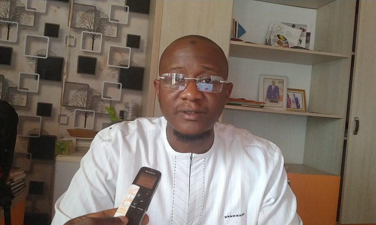Après la fermeture de FIM FM, le chroniqueur de MIRADOR, Mamadou Oury Diallo atterrit en politique