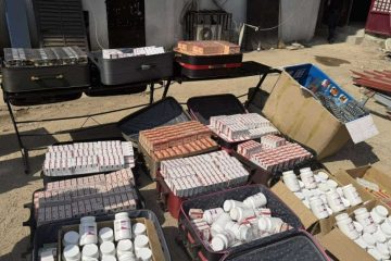 Conakry : 588.900 comprimés de tramadols saisis à Tombolia présentés à la presse
