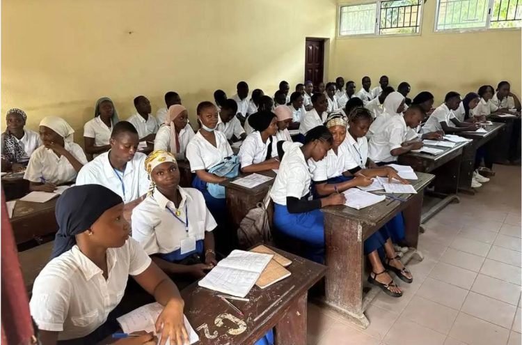 École Sainte-Marie : un élève utilise l'arme de son père et tire sur deux de ses camarades