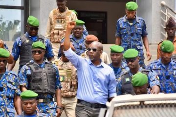 Cour d’Appel de Conakry : l’arrivée de Aliou Bah, l’accès autorisé, les appareils interdits
