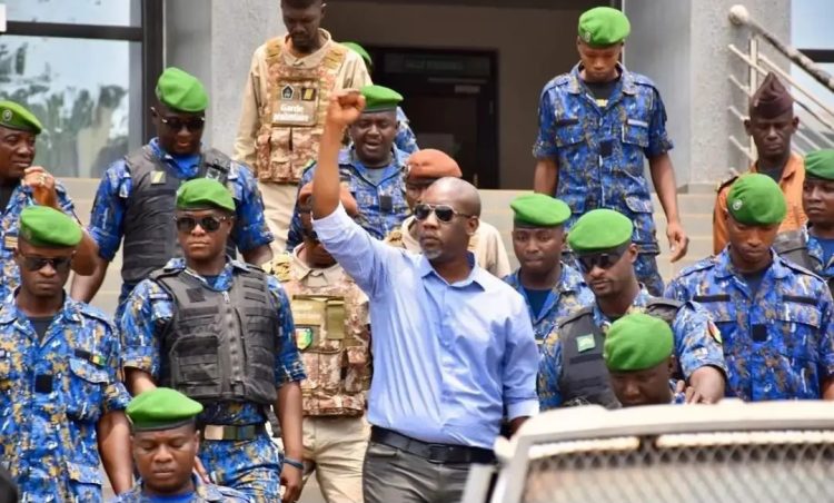 Cour d’Appel de Conakry : l’arrivée de Aliou Bah, l’accès autorisé, les appareils interdits