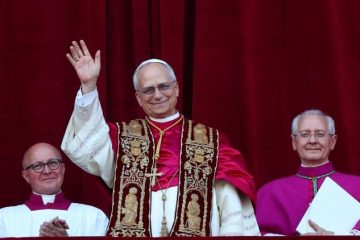 Le nouveau pape Léon XIV lance un appel « à la paix » et « au dialogue »