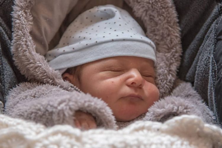Kindia : un bébé volé pendant que sa mère faisait la lessive