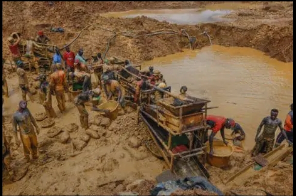 Siguiri / Kintinian : l’éboulement d’une mine artisanale tue un homme de 32 ans