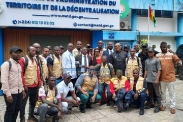 Recenseurs PN-RAVEC manifestent à Kaloum