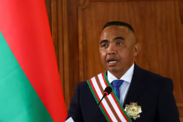 Madagascar le colonel Michael Randrianirina investi président