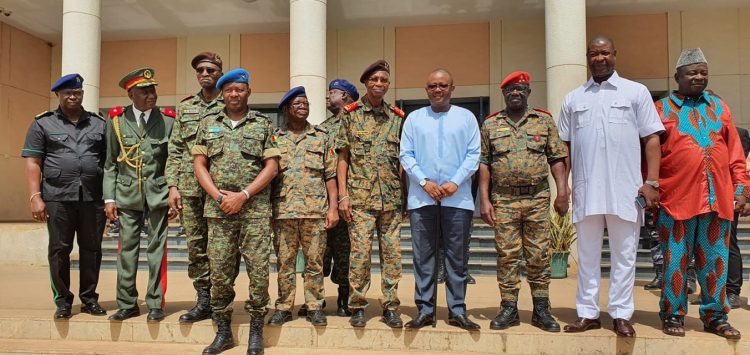 Guinée-Bissau le candidat de l'opposition dénonce un coup d'État fabriqué