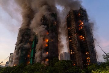 Hong Kong un incendie dans un complexe résidentiel fait 36 morts