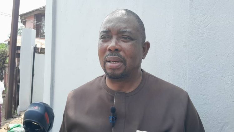 Suspension et dissolution des partis politiques: “La charrue a été mise avant les bœufs”, dénonce Marc Yombouno