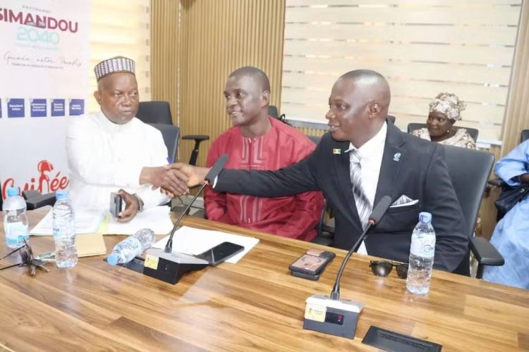 Urgent : l’intersyndicale de l’Education suspend son mot d’ordre de grève