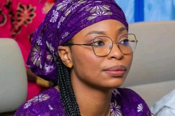 Rose Pola Pricémou à Mourana Soumah