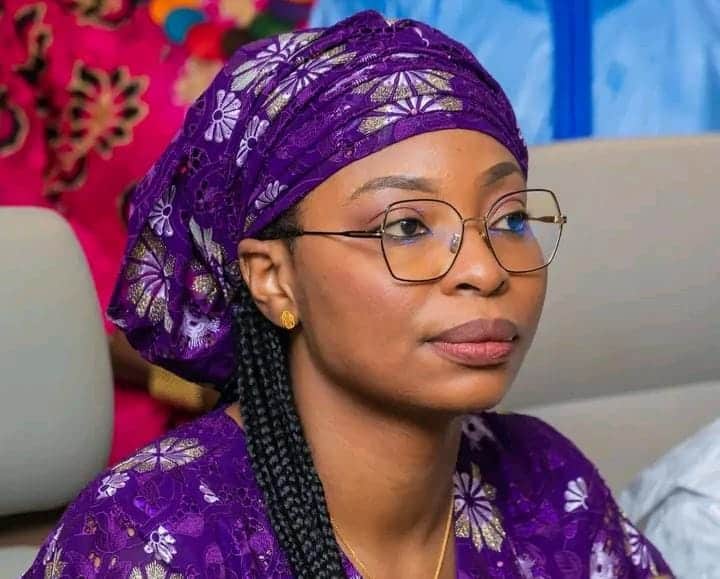 Rose Pola Pricémou à Mourana Soumah