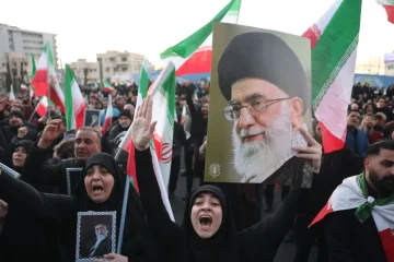 L'Iran pleure son guide suprême Ali Khamenei, tué samedi