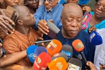 Maître Paul Yomba Kourouma aux obsèques de Toumba