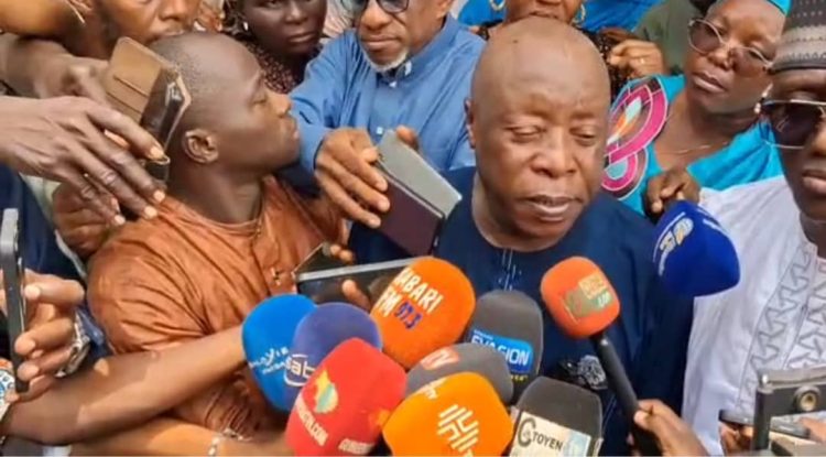 Maître Paul Yomba Kourouma aux obsèques de Toumba