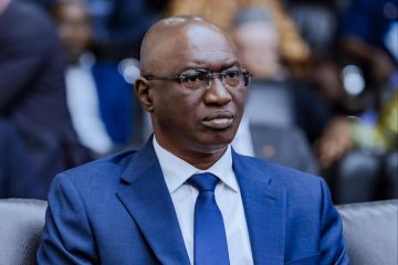 Le ministre de l'Energie guinéen demande de ne pas avoir peur des dettes