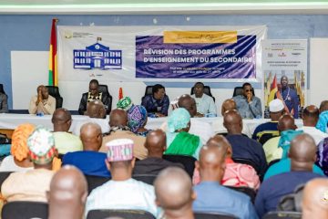 Révision des programmes du secondaire en Guinée