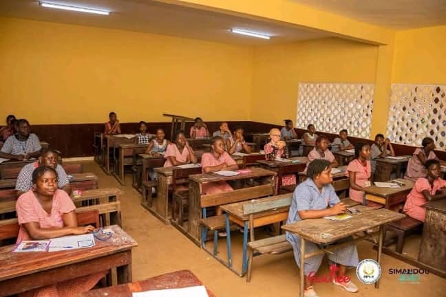 Mamadi Doumbouya donne des instructions pour les examens nationaux