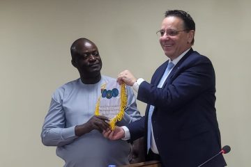 Visite du président de l'Union internationale des huissiers à Conakry