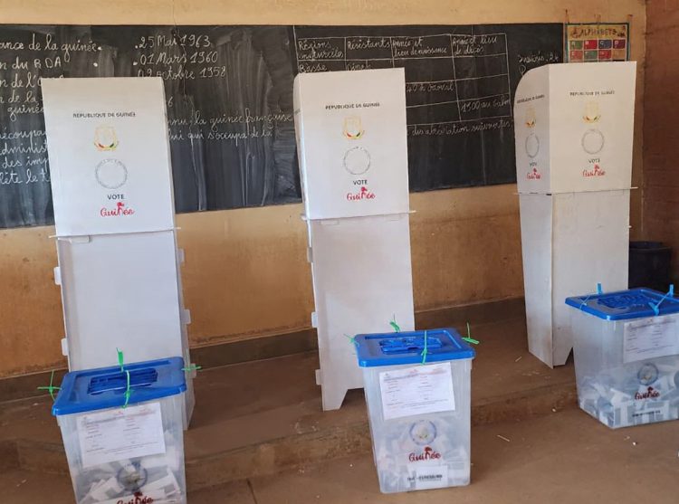 Des agents électoraux en colère à Boffa