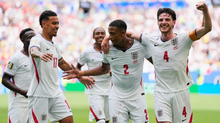 L'Angleterre s'adjuge la 3e place grâce à une première mi-temps de rêve face à la France