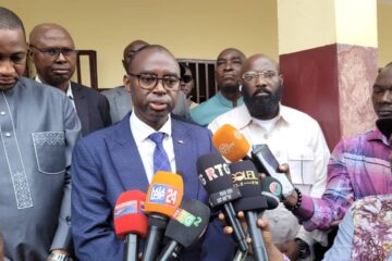 Lancement rattrapage du Bac à Conakry