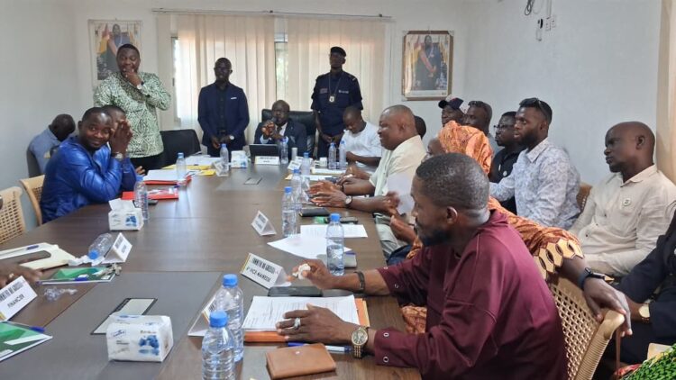Gbessia: adoption reglement intérieur