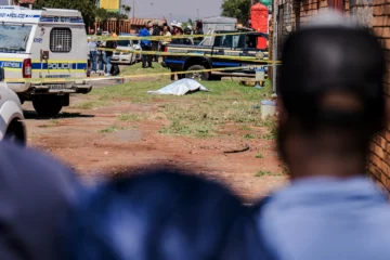 Afrique du Sud 27 morts dans deux fusillades de masse