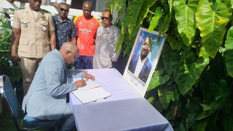 Bah Oury au domicile de Sidya Touré