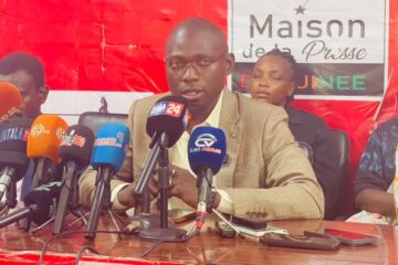 Guinée: les travailleurs parlementaires en conférence de presse