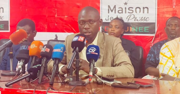 Guinée: les travailleurs parlementaires en conférence de presse