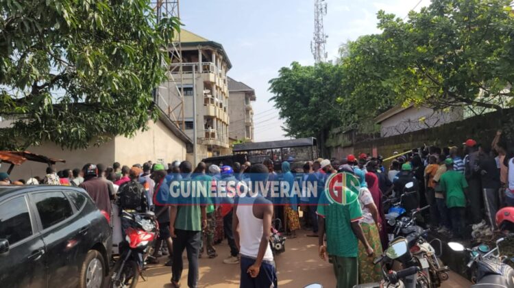 Découverte de deux corps à Petit Simbaya dans un véhicule