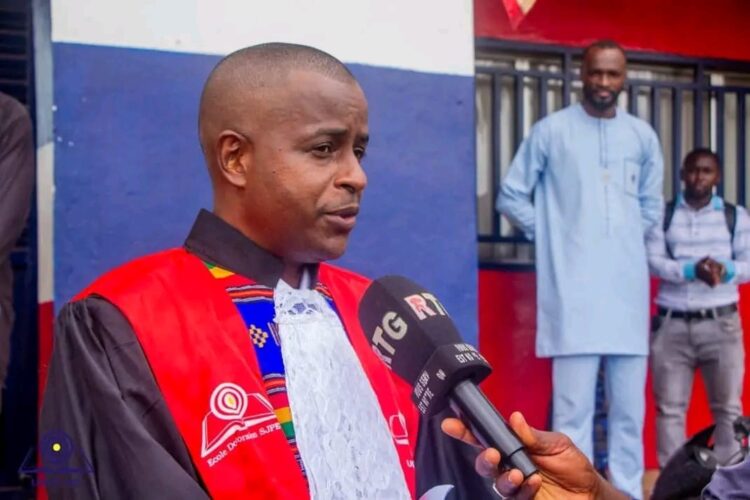 Dr Hassane Barry analyse la création de l'école de guerre en Guinée